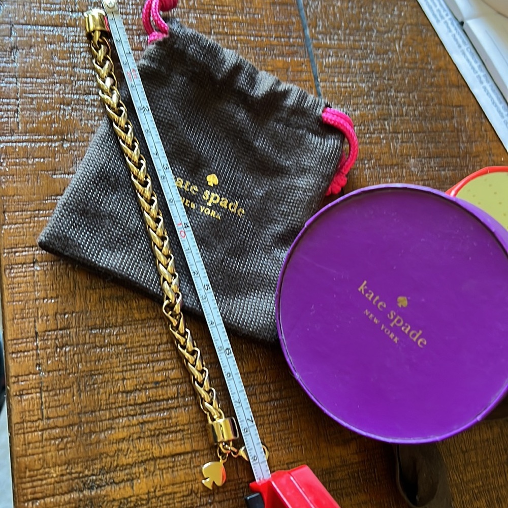 Kate Spade bracelet with gift box and pouch - Picture 4 of 9